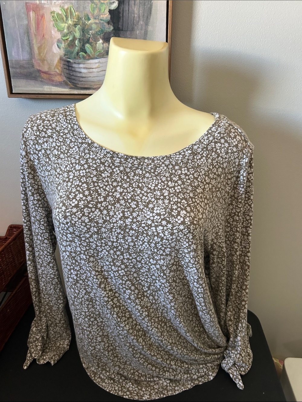 LOFT Taupe Floral Long-Sleeve Knot-Sleeve Top